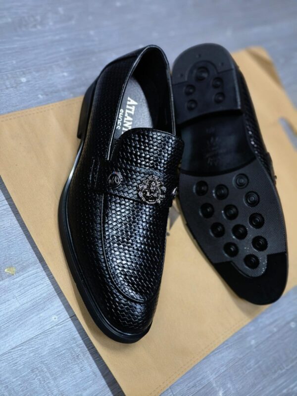 Men’s Lace-less Leather Official Shoes